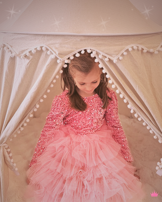 How Dress-Up Play Helps Shy Children Build Confidence